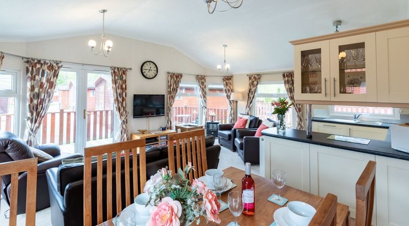 Photo of Hideaway Lodge