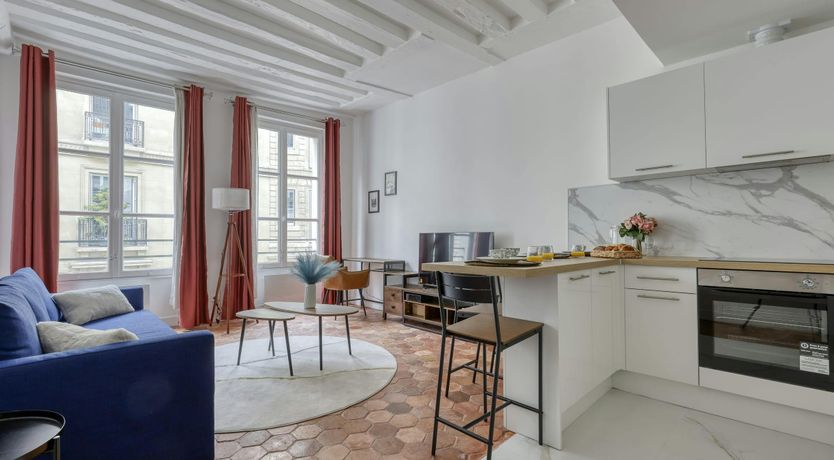 Photo of Louvre Love