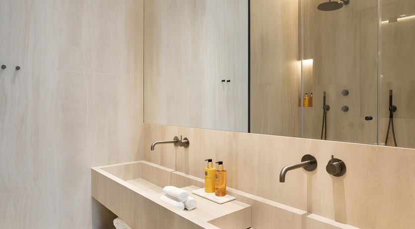 Photo of Haussmann Elegance