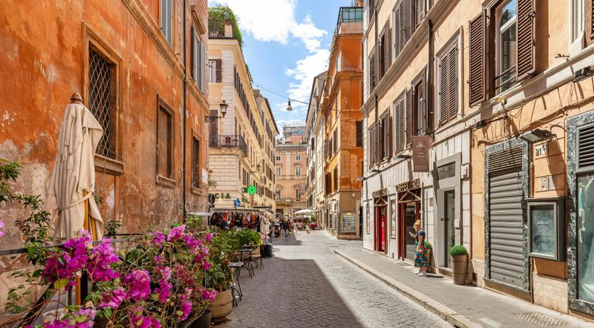 Photo of Roman Luxury