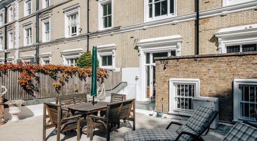 Photo of London Gossip