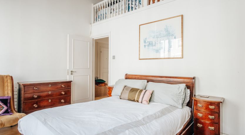 Photo of London Gossip