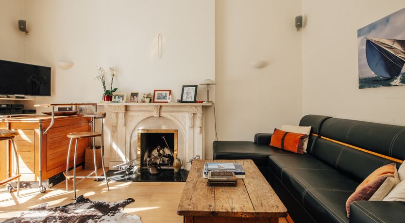 Photo of London Gossip