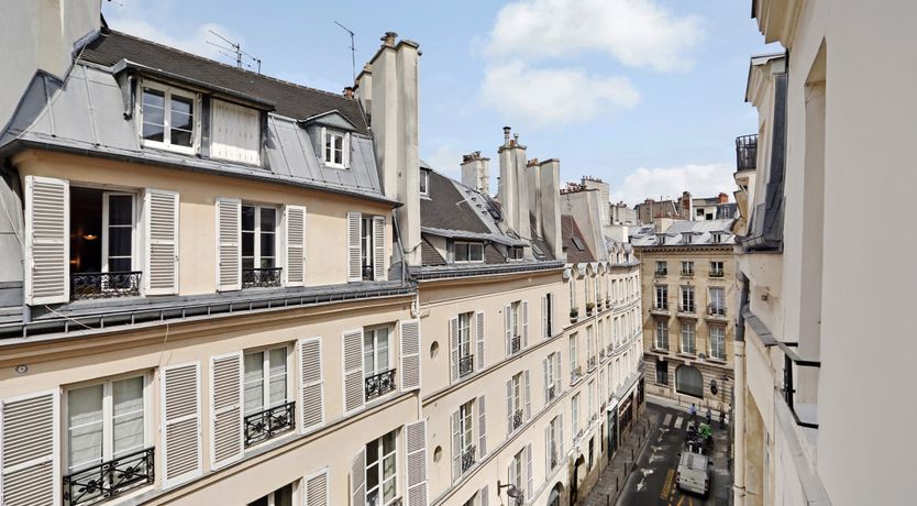 Photo of Colourful Curves