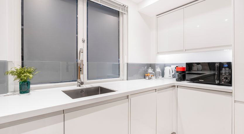 Photo of Elegant London