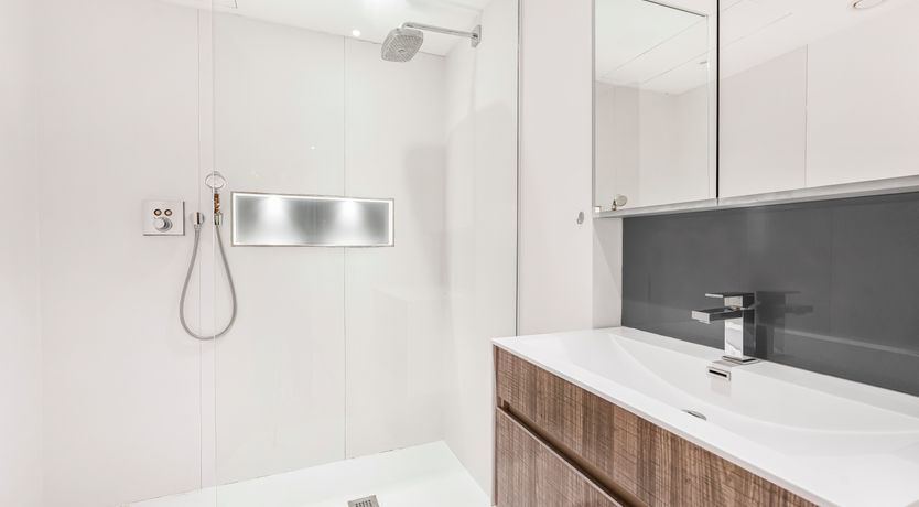 Photo of Elegant London