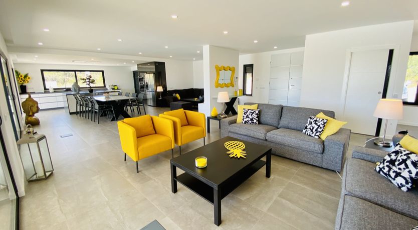 Photo of Custard Yellow