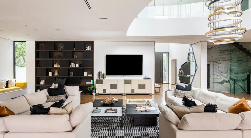 Photo of Beverly Buzz