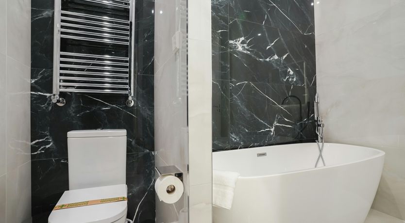 Photo of Royal Accents