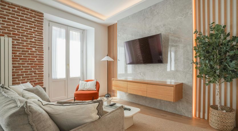 Photo of Royal Accents