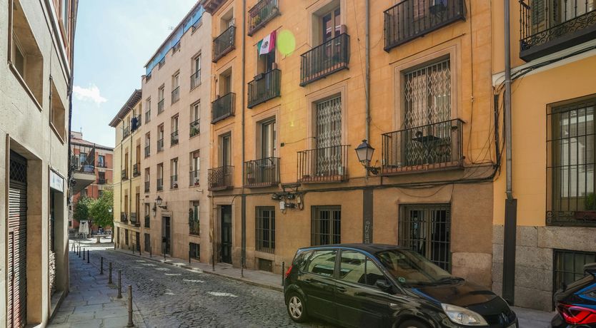 Photo of Royal Accents