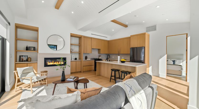 Photo of California Attitude