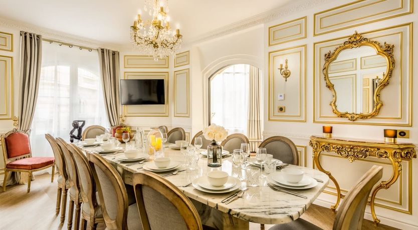 Photo of City of Louvre