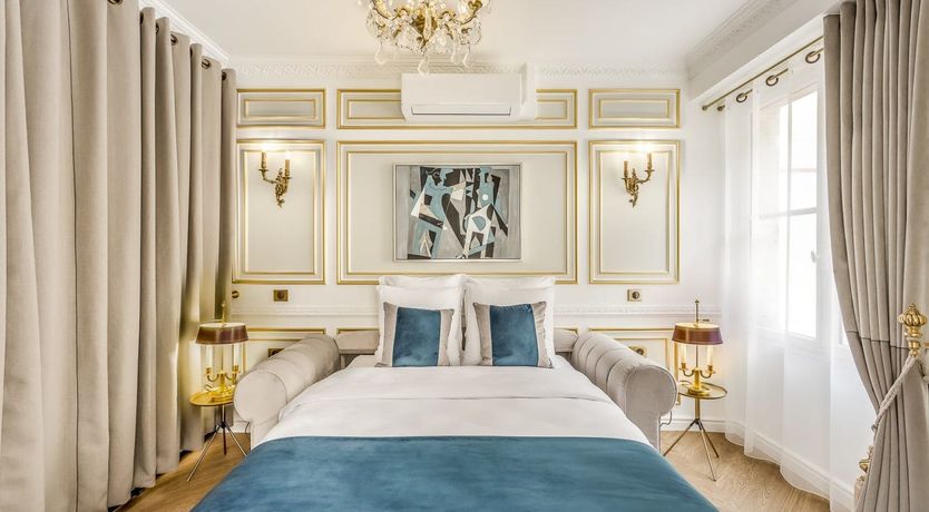 Photo of City of Louvre