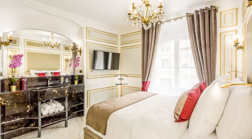 Photo of City of Louvre