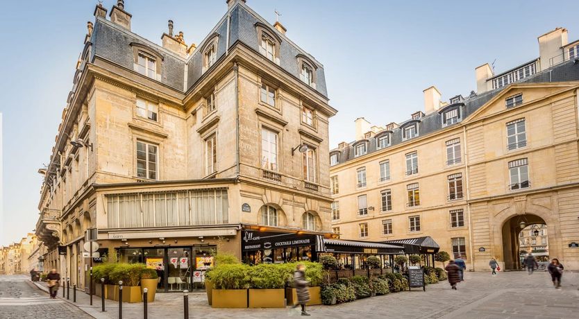 Photo of City of Louvre