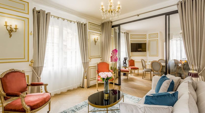 Photo of City of Louvre