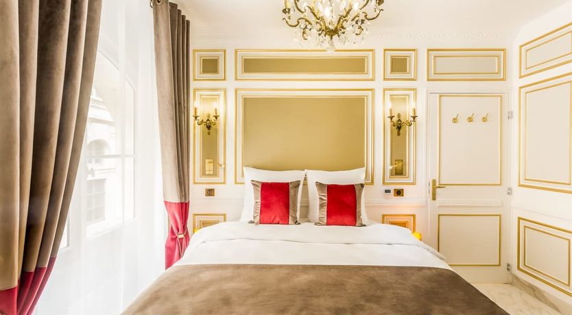 Photo of City of Louvre