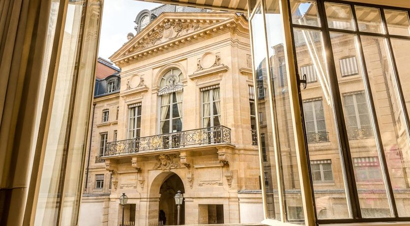 Photo of City of Louvre