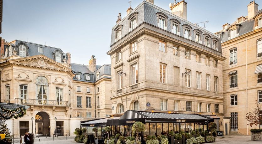 Photo of City of Louvre