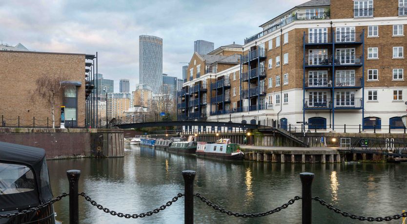 Photo of Time on the Thames