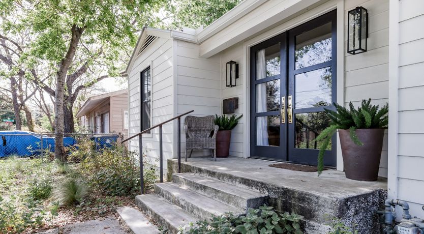 Photo of Easy Austin