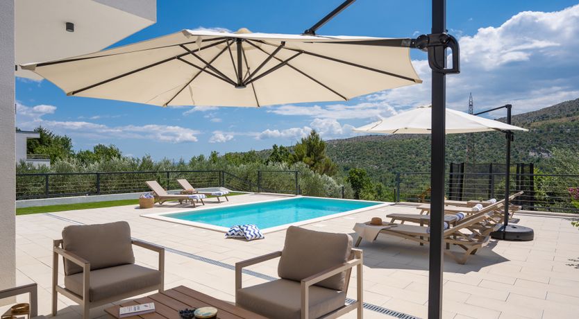 Photo of Mountain View Delight