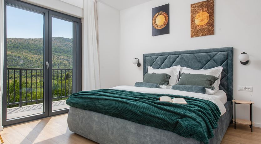 Photo of Mountain View Delight