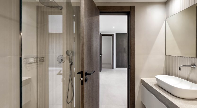 Photo of Marbella Breeze