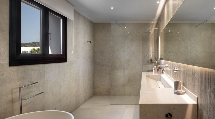 Photo of Marbella Breeze