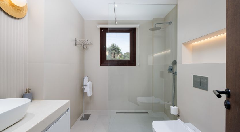 Photo of Marbella Breeze