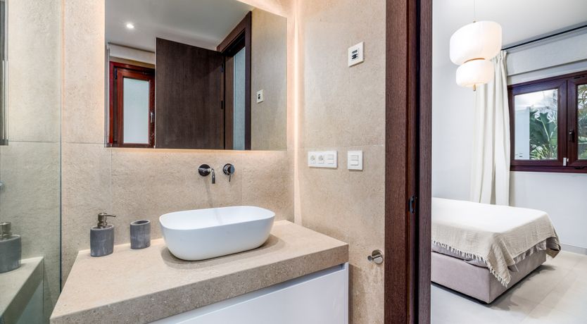 Photo of Marbella Breeze