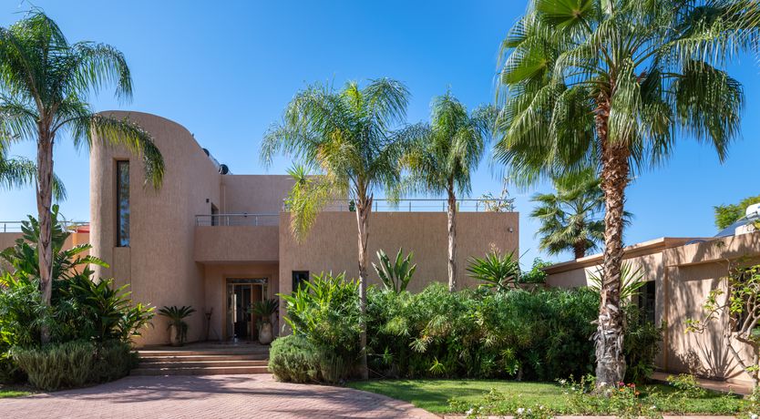 Photo of An Atlas View