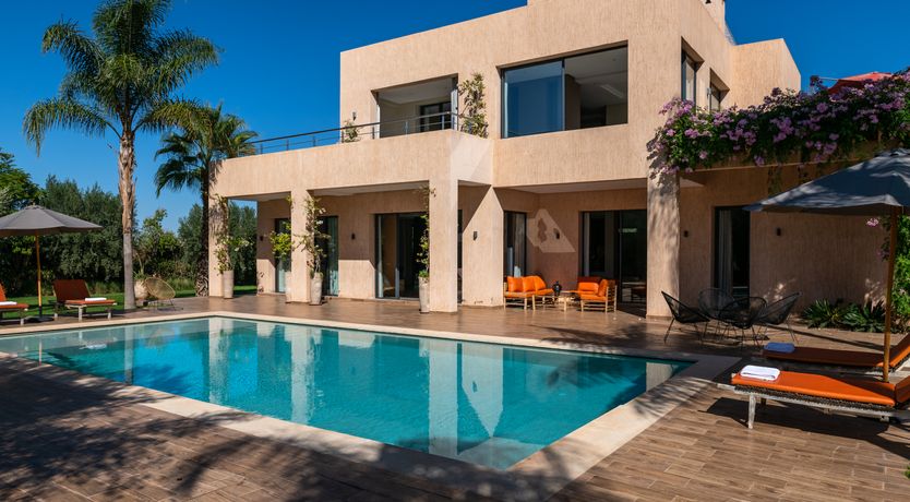 Photo of An Atlas View