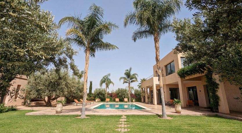 Photo of An Atlas View