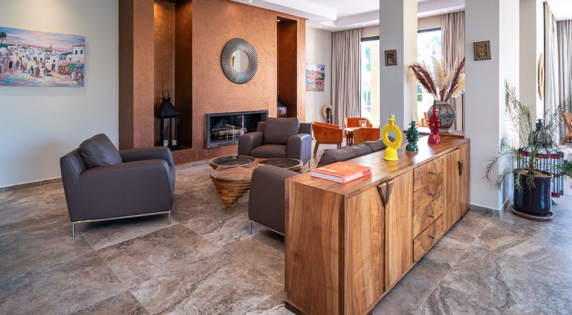 Photo of An Atlas View