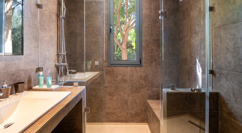 Photo of An Atlas View