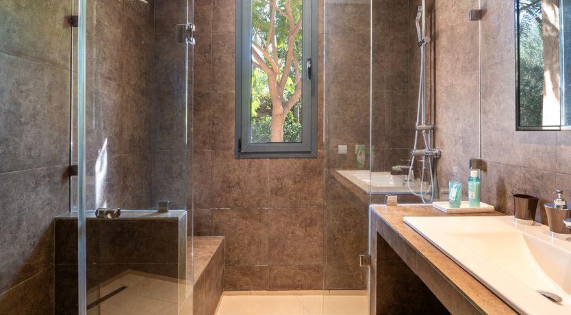 Photo of An Atlas View