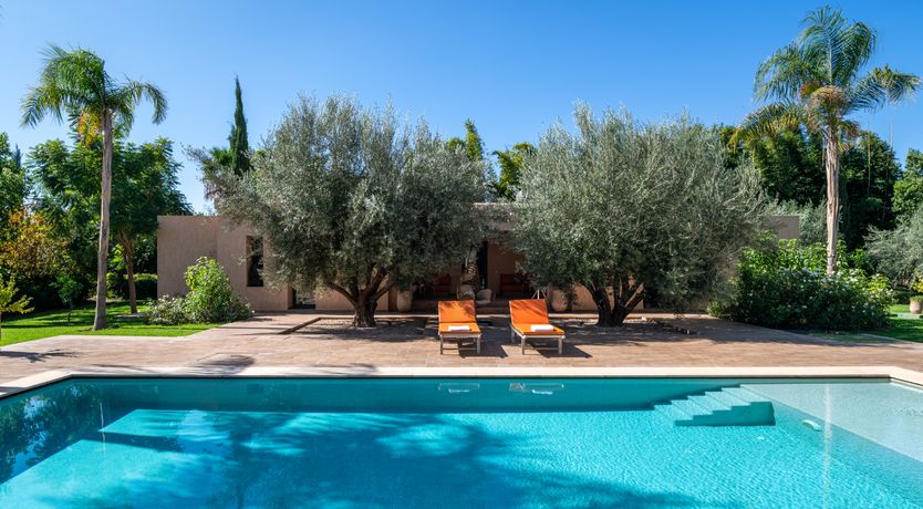 Photo of An Atlas View