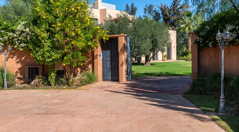 Photo of An Atlas View