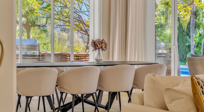 Photo of Build a Throne