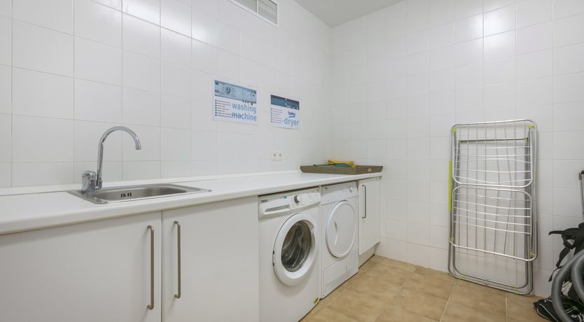 Photo of Build a Throne