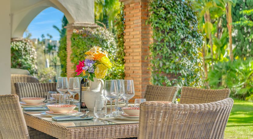 Photo of Build a Throne