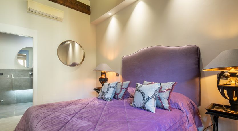 Photo of Italian Musing