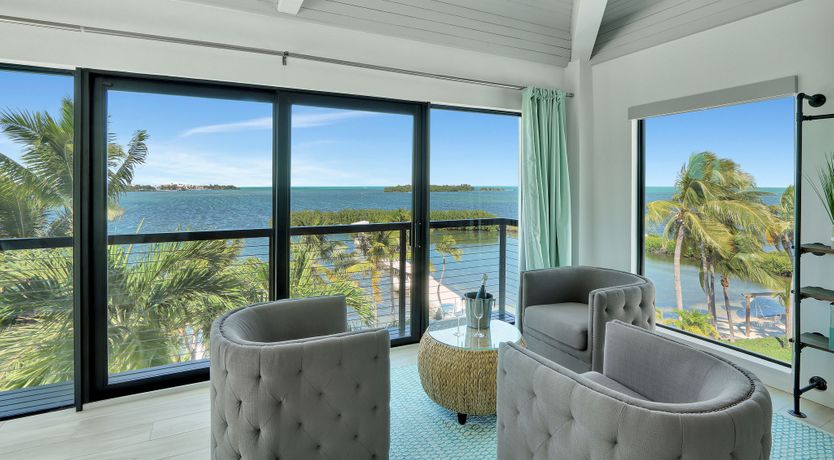 Photo of Sunlight Reflections