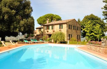 Italian Spirit Holiday Home