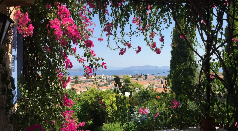 Photo of Spetsian Splendour