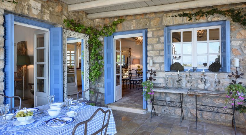 Photo of Spetsian Splendour