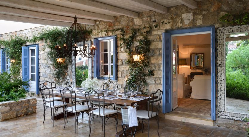 Photo of Spetsian Splendour