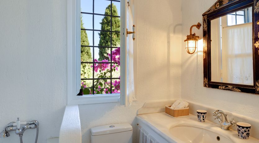 Photo of Spetsian Splendour